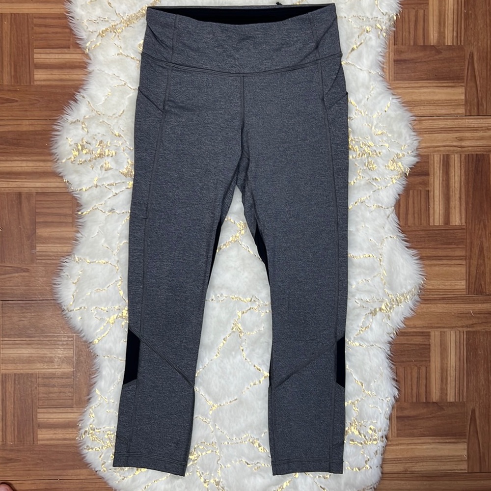 Lululemon yoga leggings size 4 in gray